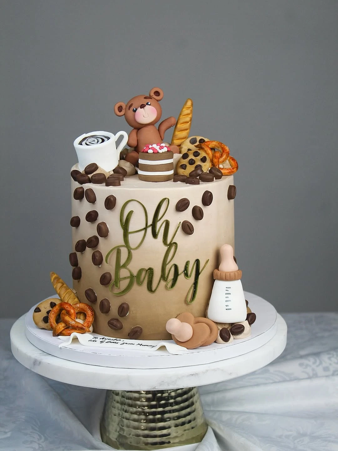 15. Don't Overcrowd The Cake