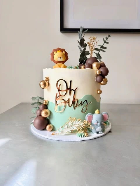 11. Modern Safari Animal Cake