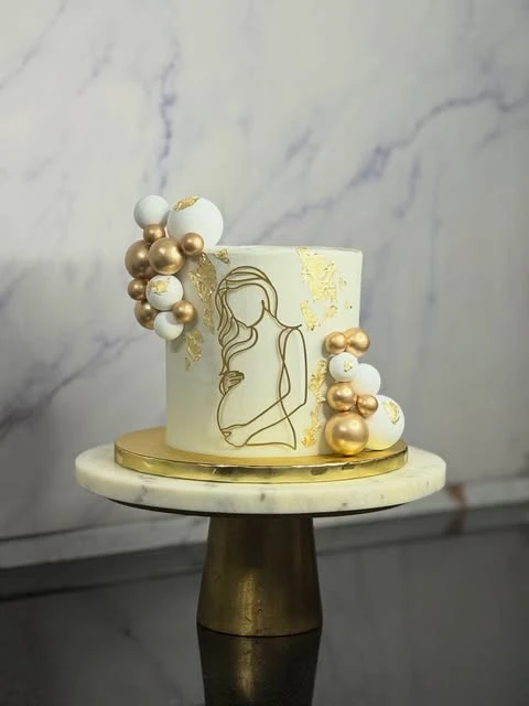 19. Minimalist Line Art Cake