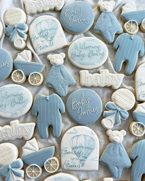 1. Classic Blue and White Set