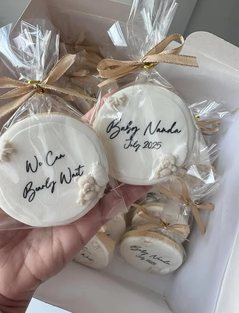 33. Elegant Cookie Party Favors