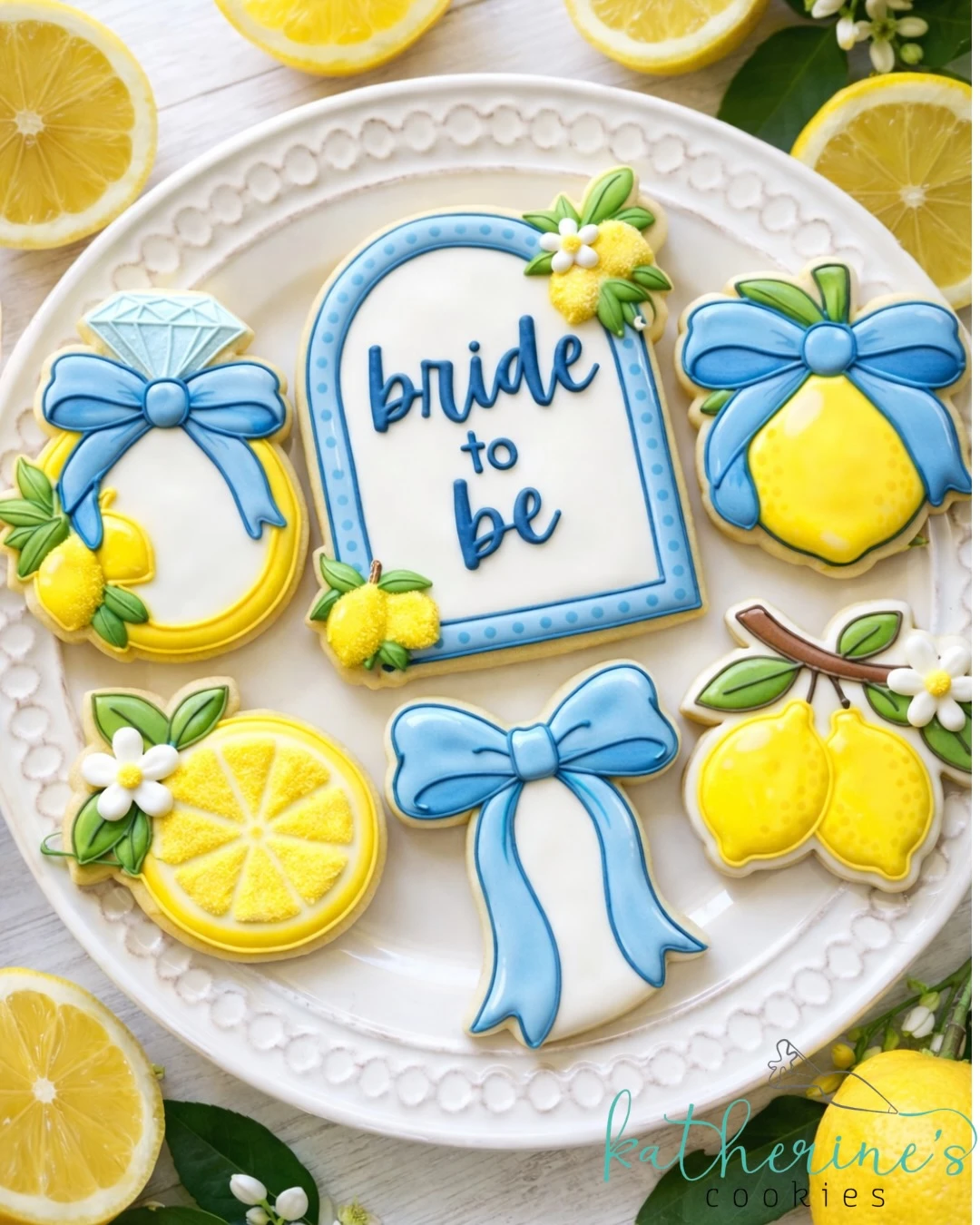 9. Bright Lemon Themed Set