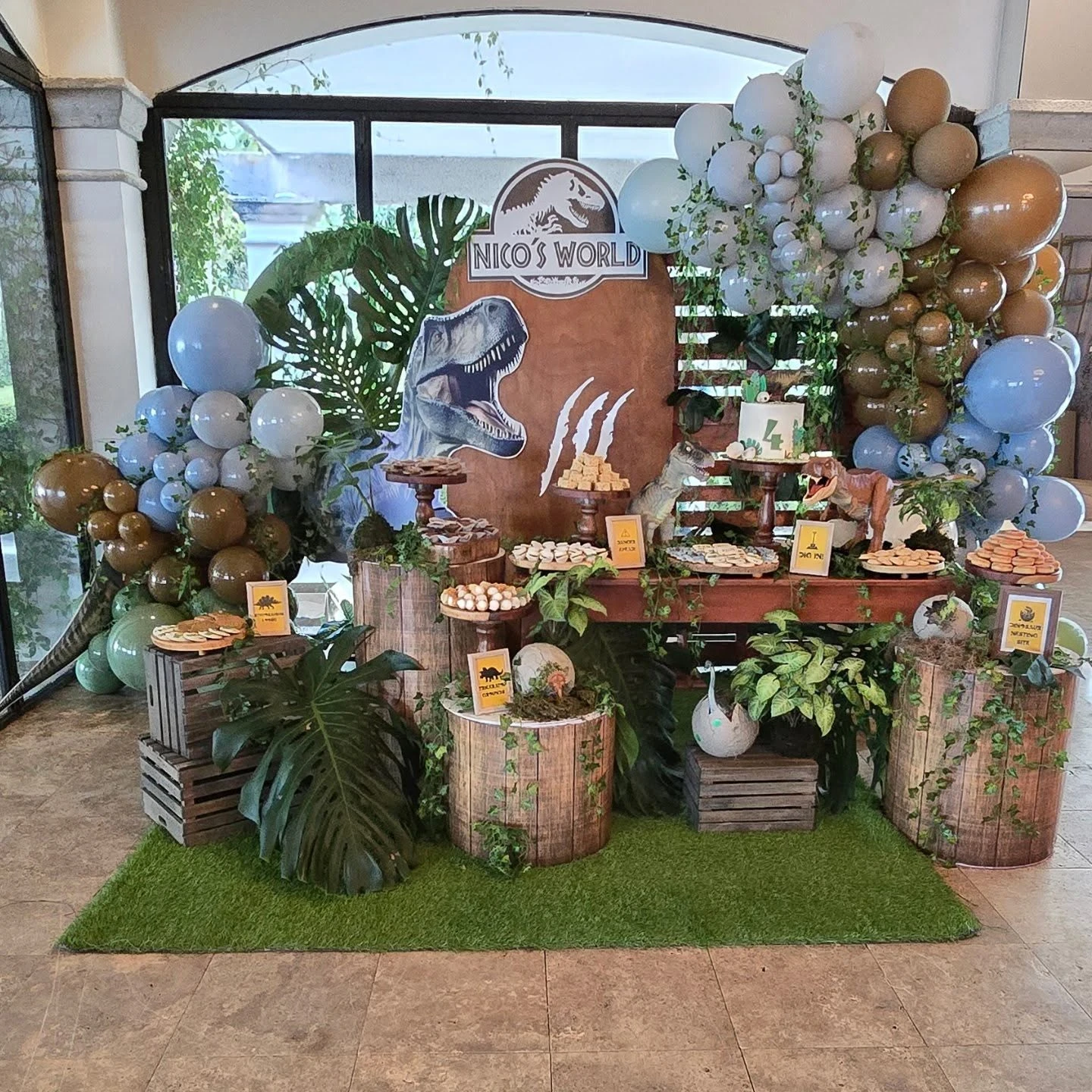 15. Elaborate Dessert Backdrop