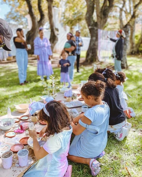 19. Messy Outdoor Craft Station