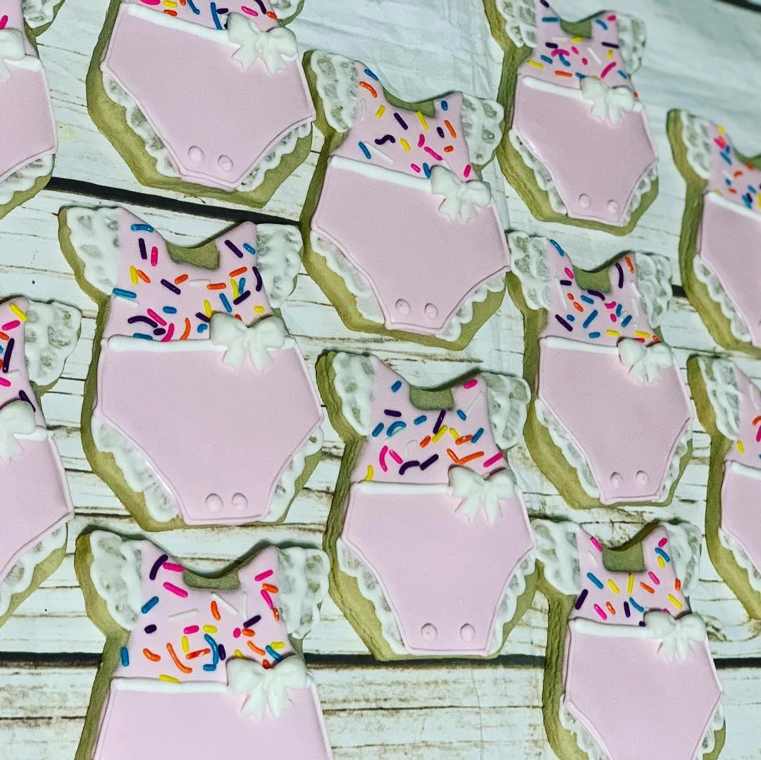 17. Transporting Iced Cookies