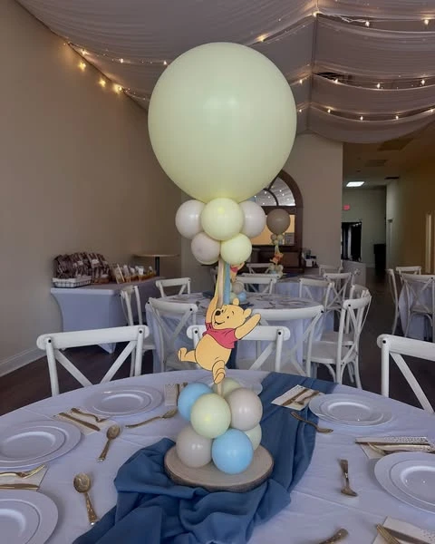 25. Balloon Table Centerpiece