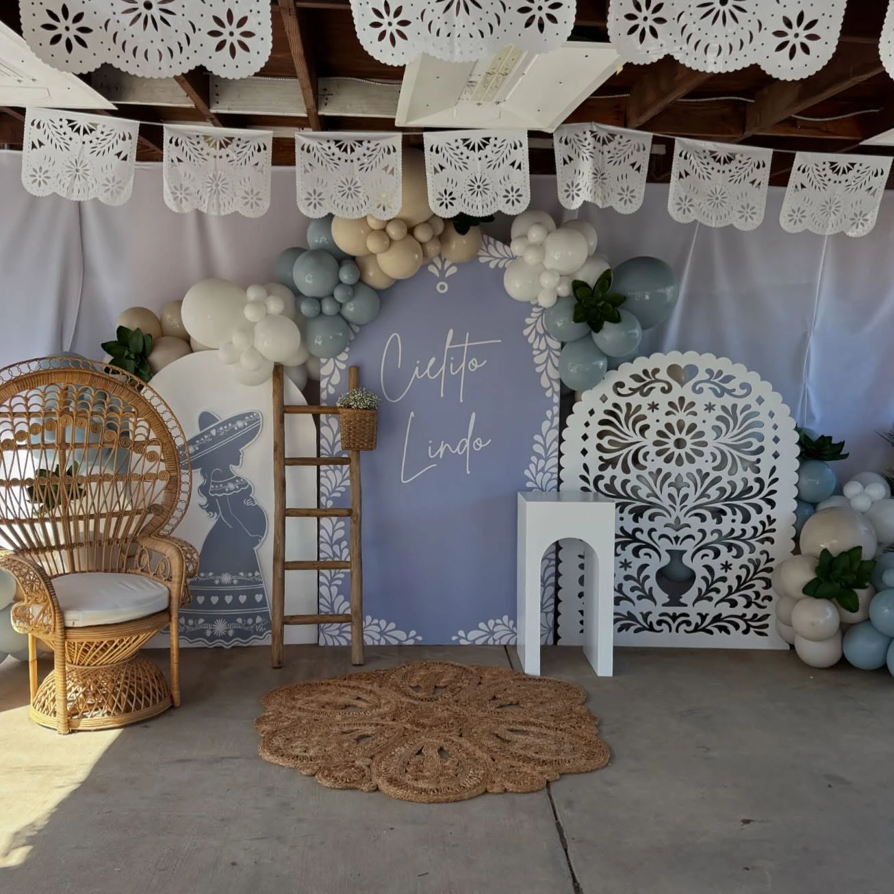 19. Cielito Lindo Themed Backdrop