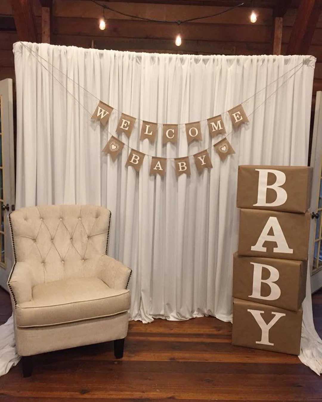 37. Simple Curtain and Banner