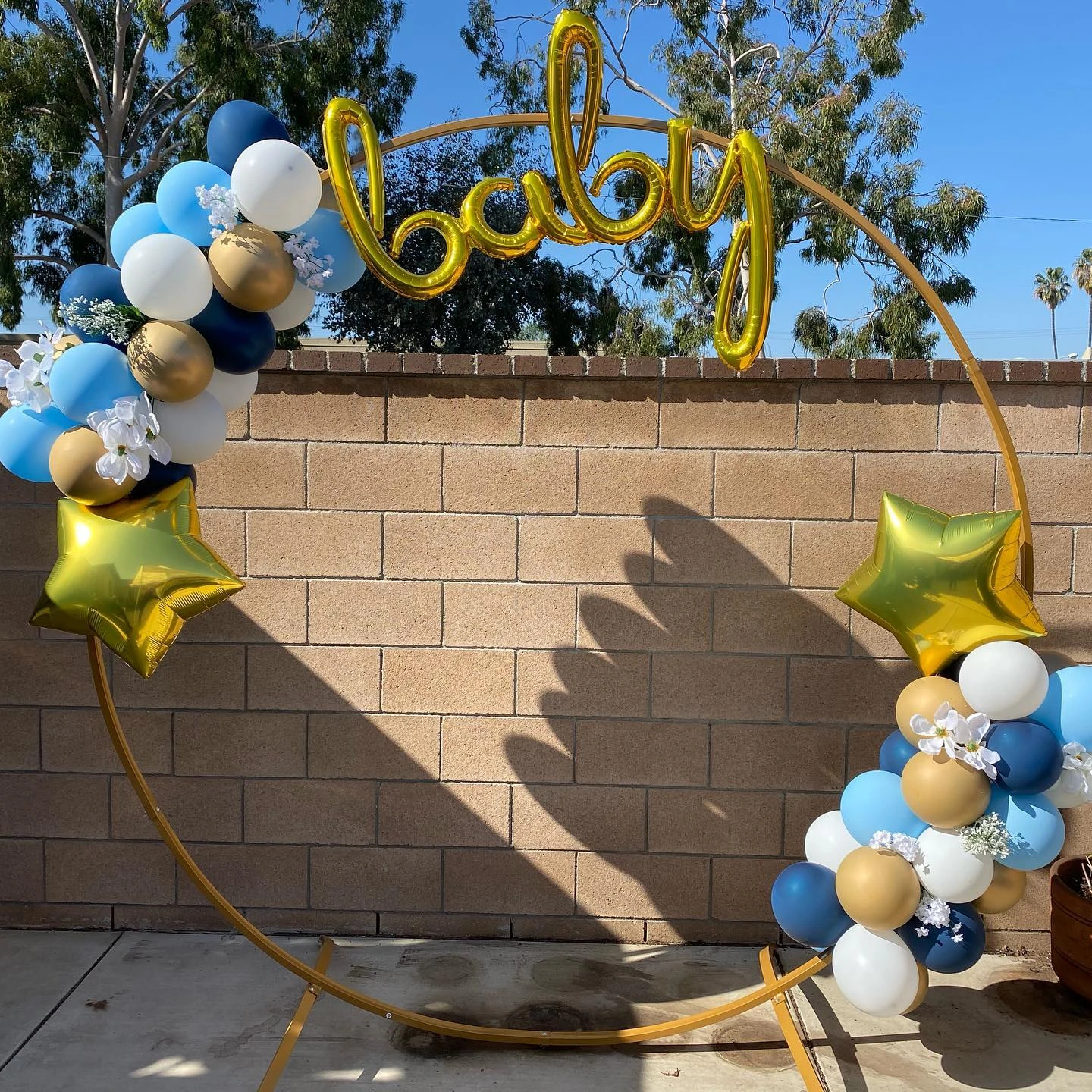 51. Gold Hoop with Balloons