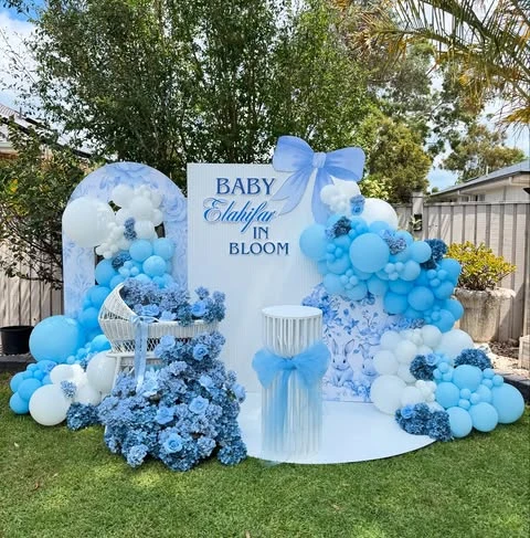 54. Monochrome Blue Floral Backdrop
