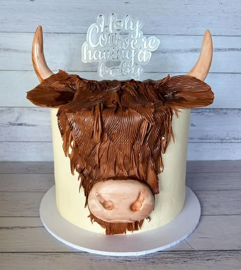 13. Highland Cow 'Holy Cow' Cake