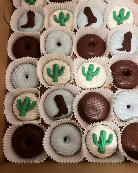 18. Chocolate-Covered Oreo Fillers