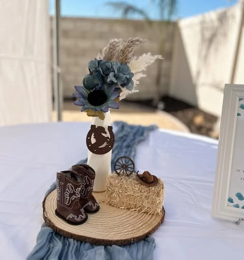 35. Miniature Detail Centerpieces