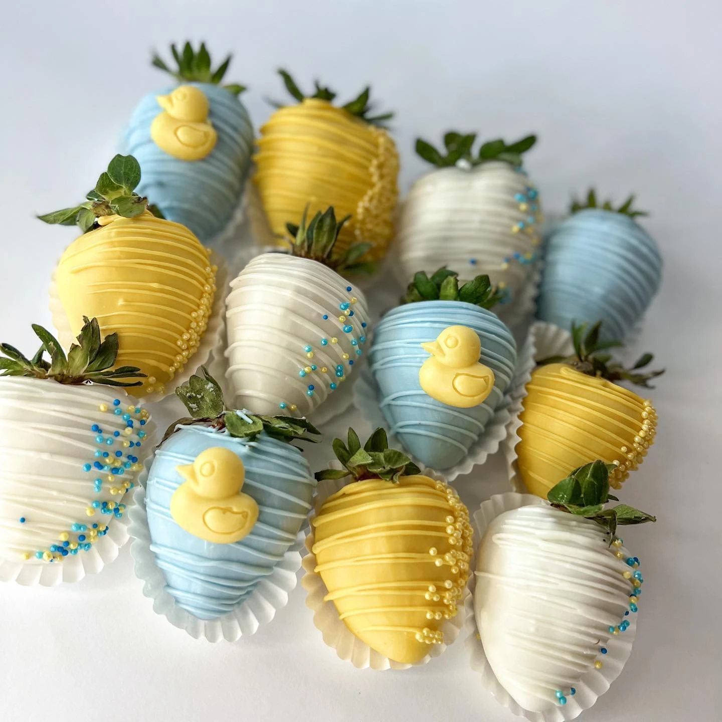 14. Themed Chocolate Strawberries