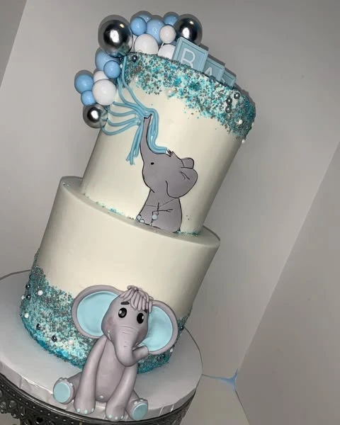 36. Vet Your Baker for Tilted Cakes