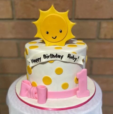 24. The Sculpted Fondant Cake