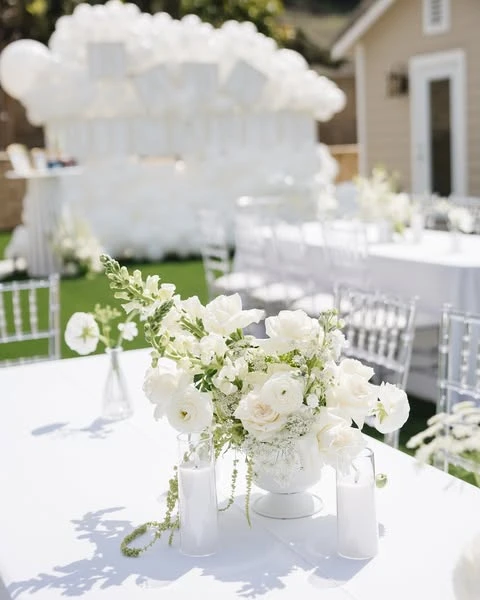 36. Outdoor White Floral Centerpieces