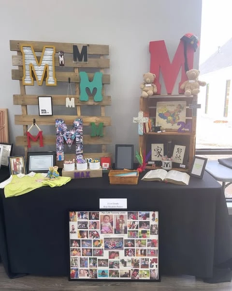 13. Design a Curated Gallery-Style Table image 1