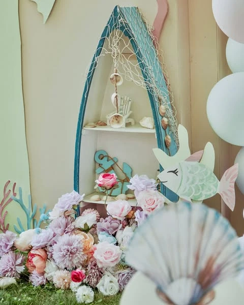 11. Build a Soft Summer Party Photo Zone image 2