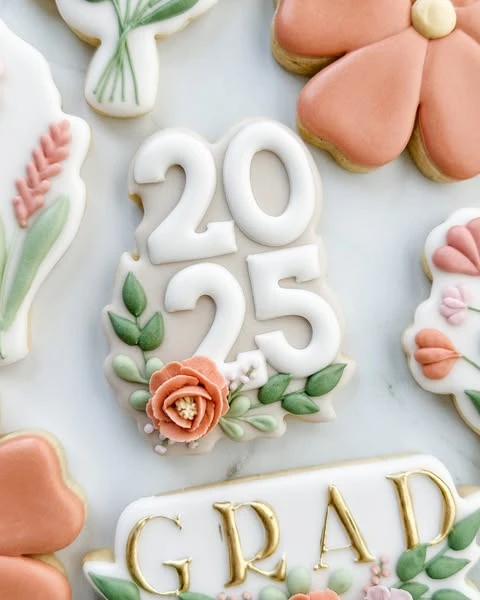 21. Offer Edible Art as a Party Favor image 3