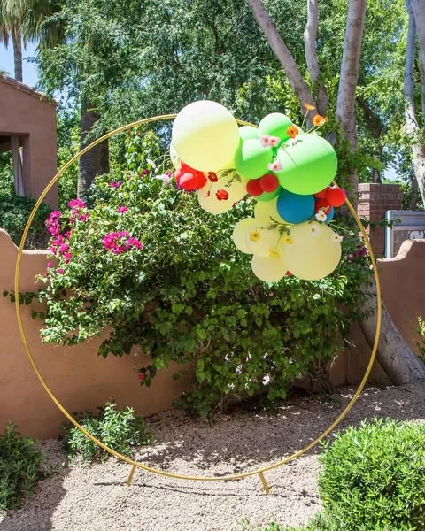 15. Unifying Your Party Zones with Florals image 3