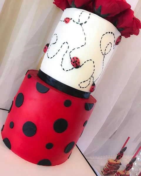 15. The Big Statement Cake