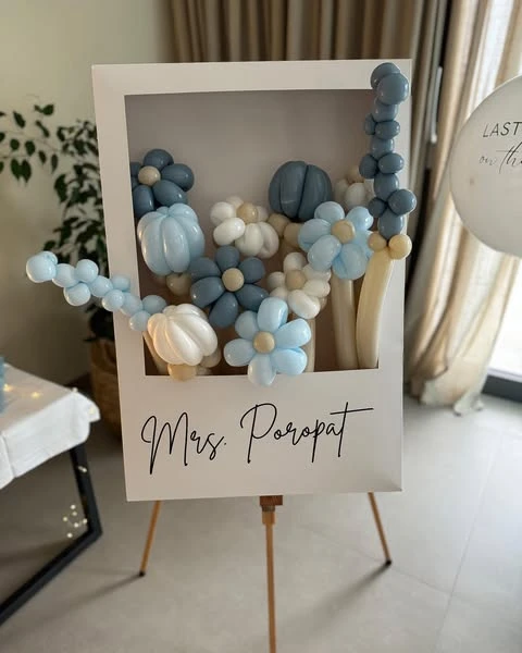 18. Polaroid-Style Photo Frame