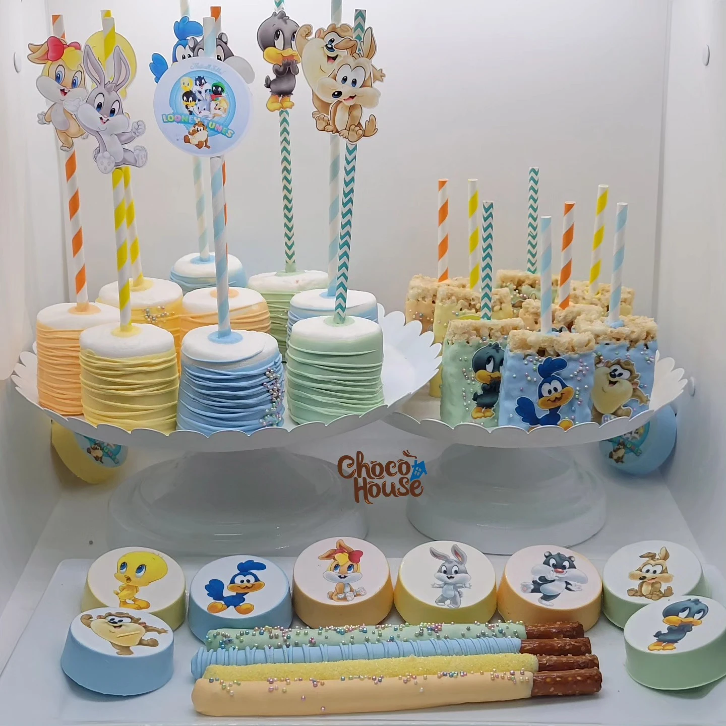 15. Coordinated Dessert Platter