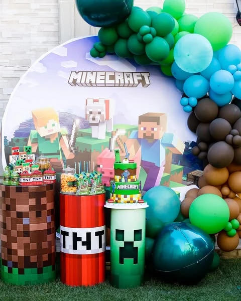 21. Minecraft Block Display Stands