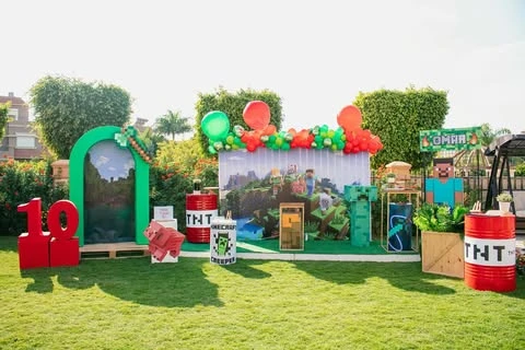 24. The All-Out Yard Display
