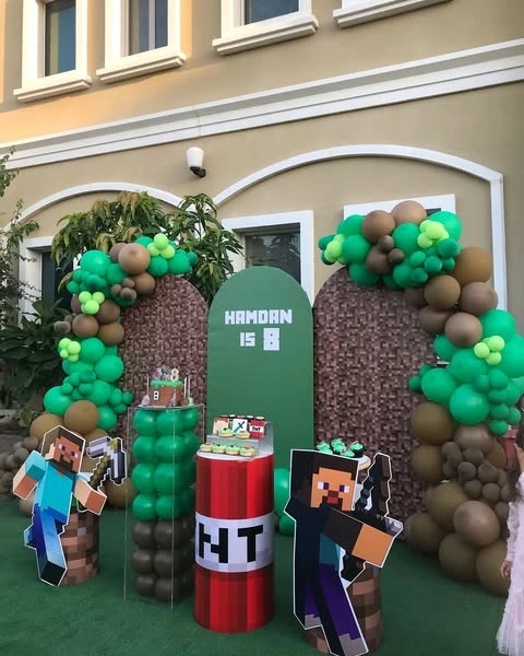 27. Full Themed Backdrop