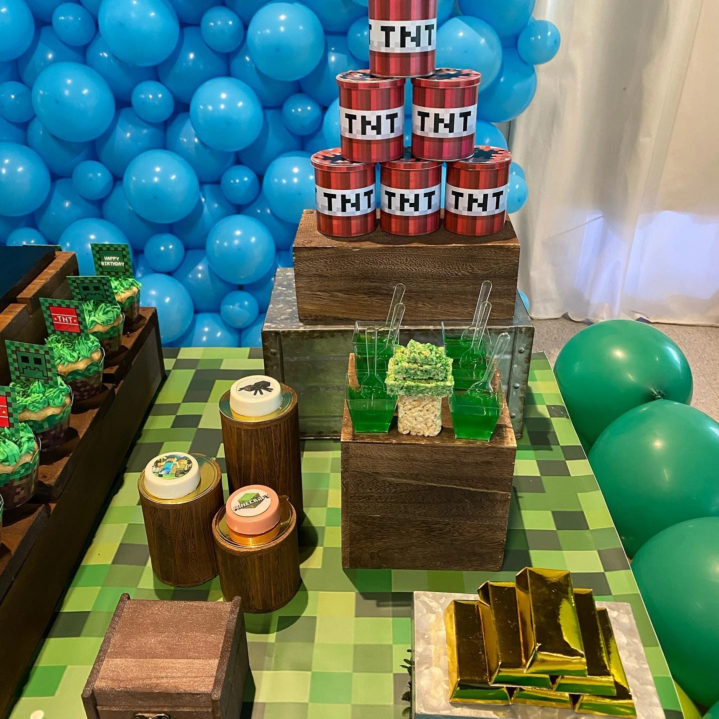 9. Next-Level Minecraft Dessert Table image 4