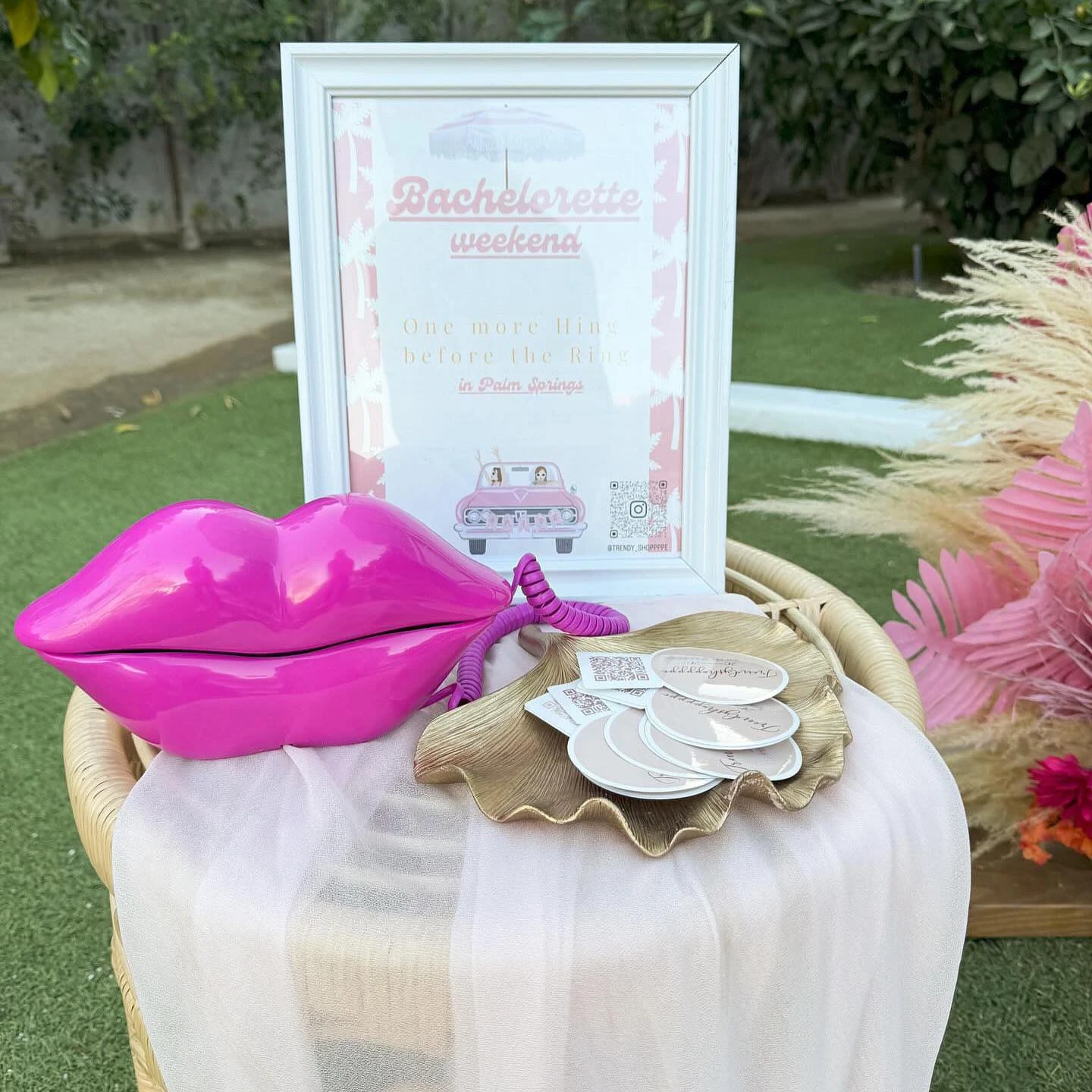 1. Retro Welcome Table