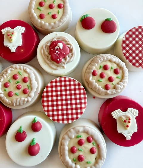 11. Pizza-Themed Dessert Details image 2