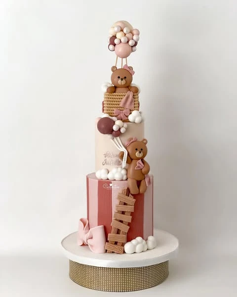 18. Multi-Tier Sculpted Cake