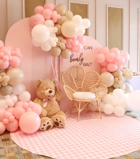 23. Pink Gingham Photo Corner