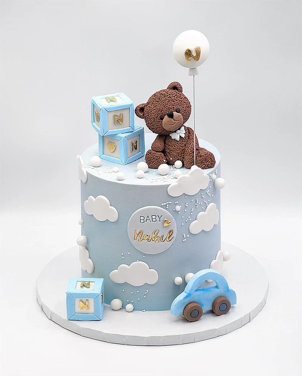33. Textured Bear Cake Topper