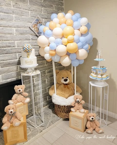 44. Hot Air Balloon Photo Prop