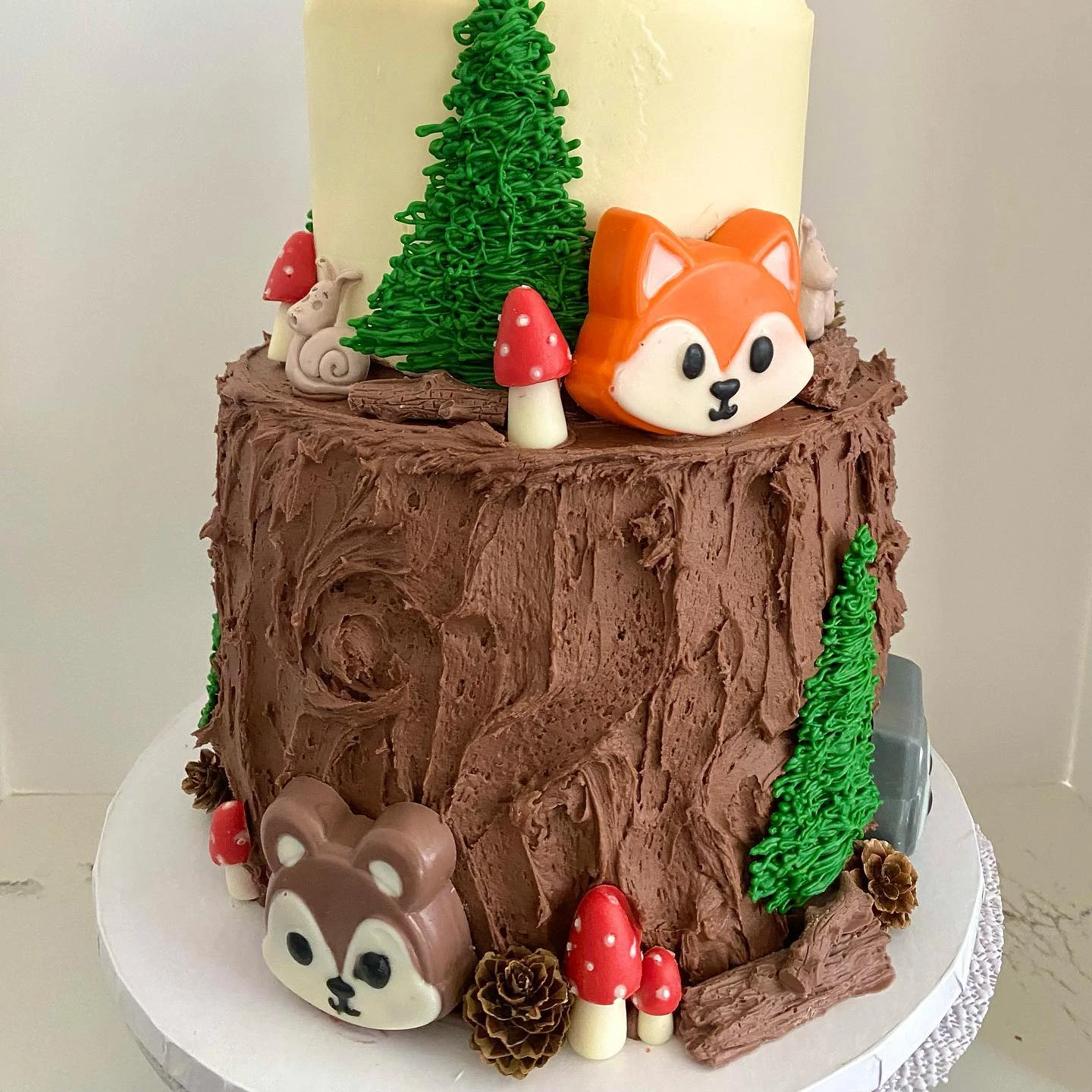 36. Easy Tree Bark Frosting