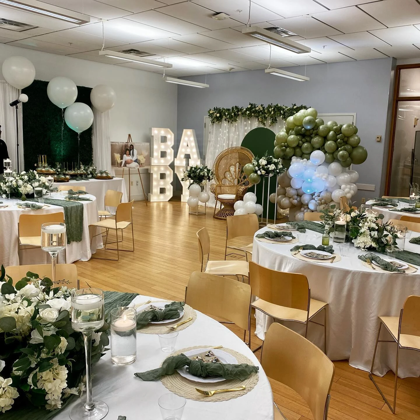 43. Theme a Generic Venue