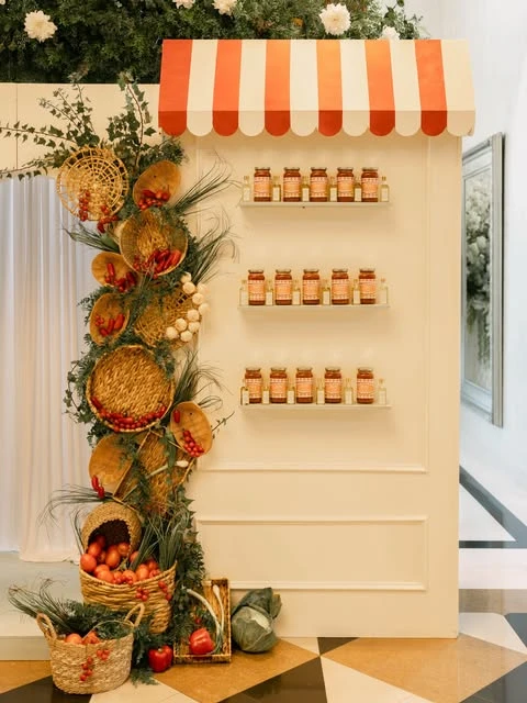 Market Stall Wall italian summer party theme ideas
