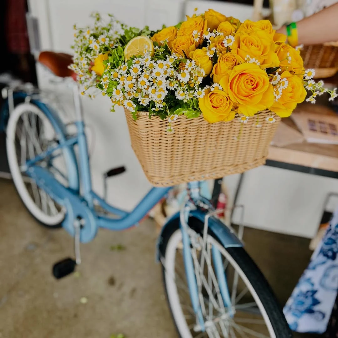 Floral Bicycle Display la dolce vita party ideas