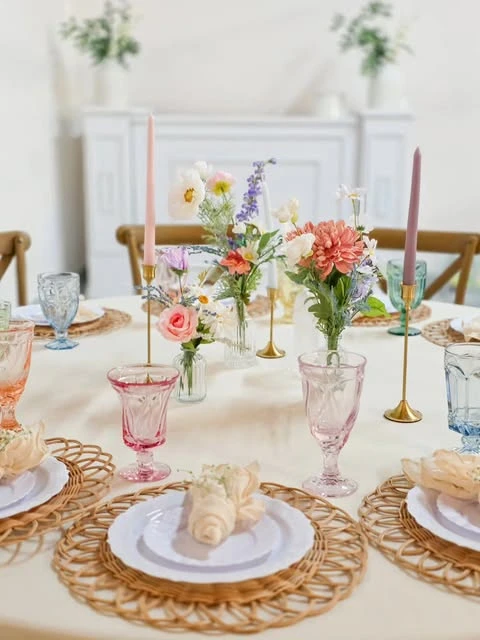 Scalloped Woven Tableware wildflower baby shower theme ideas