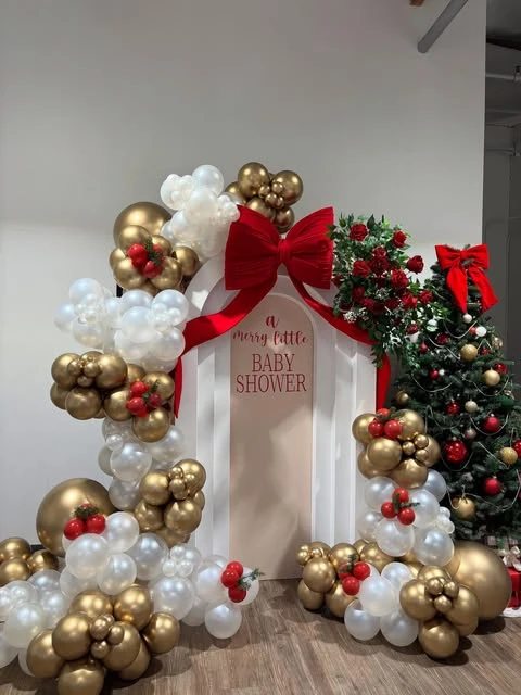Grand Arch Display winter baby shower ideas