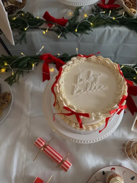 Ribbon Topped Cake winter baby shower ideas