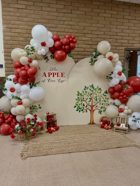 Arched Panel Backdrop apple of our eye baby shower ideas
