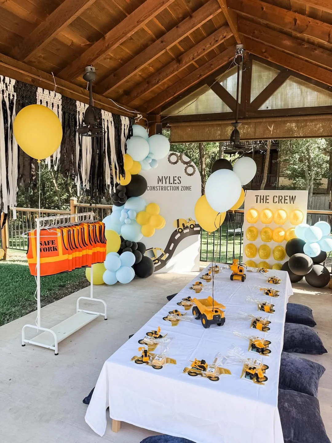 Organize a Crew Station construction birthday party ideas