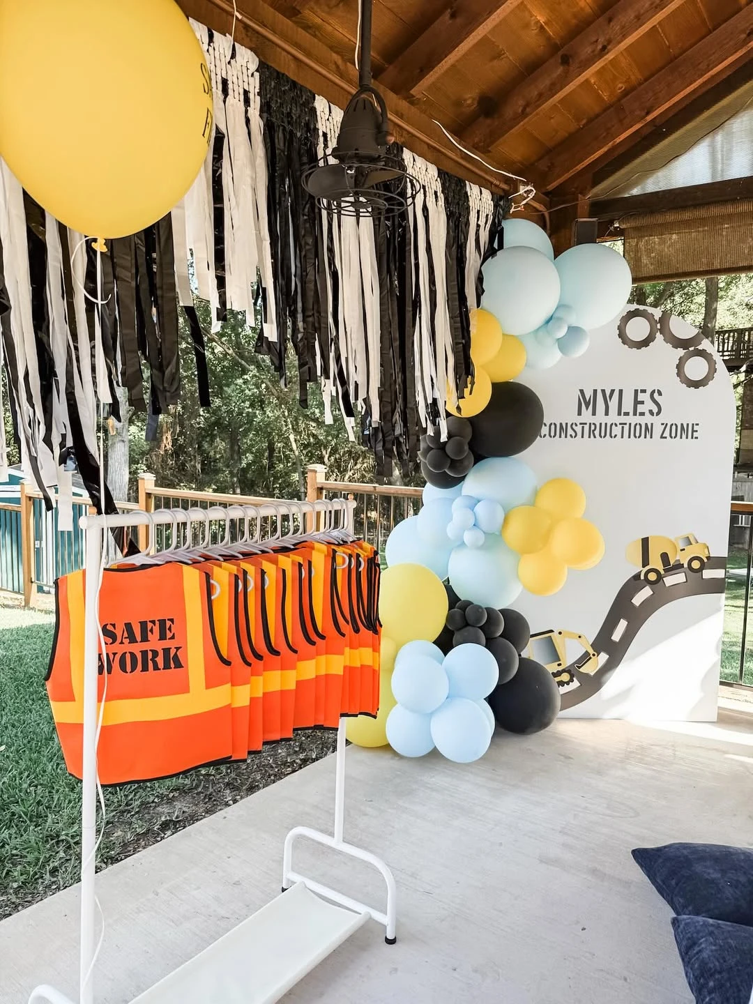 Organize a Crew Station construction birthday party ideas