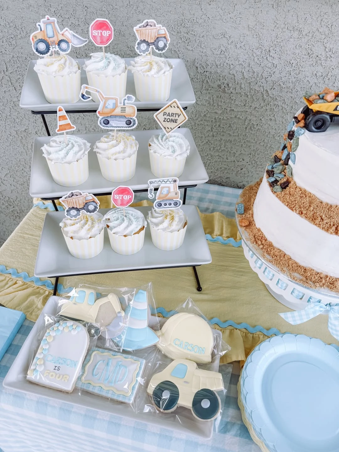 Multi-Level Dessert Site construction birthday party ideas