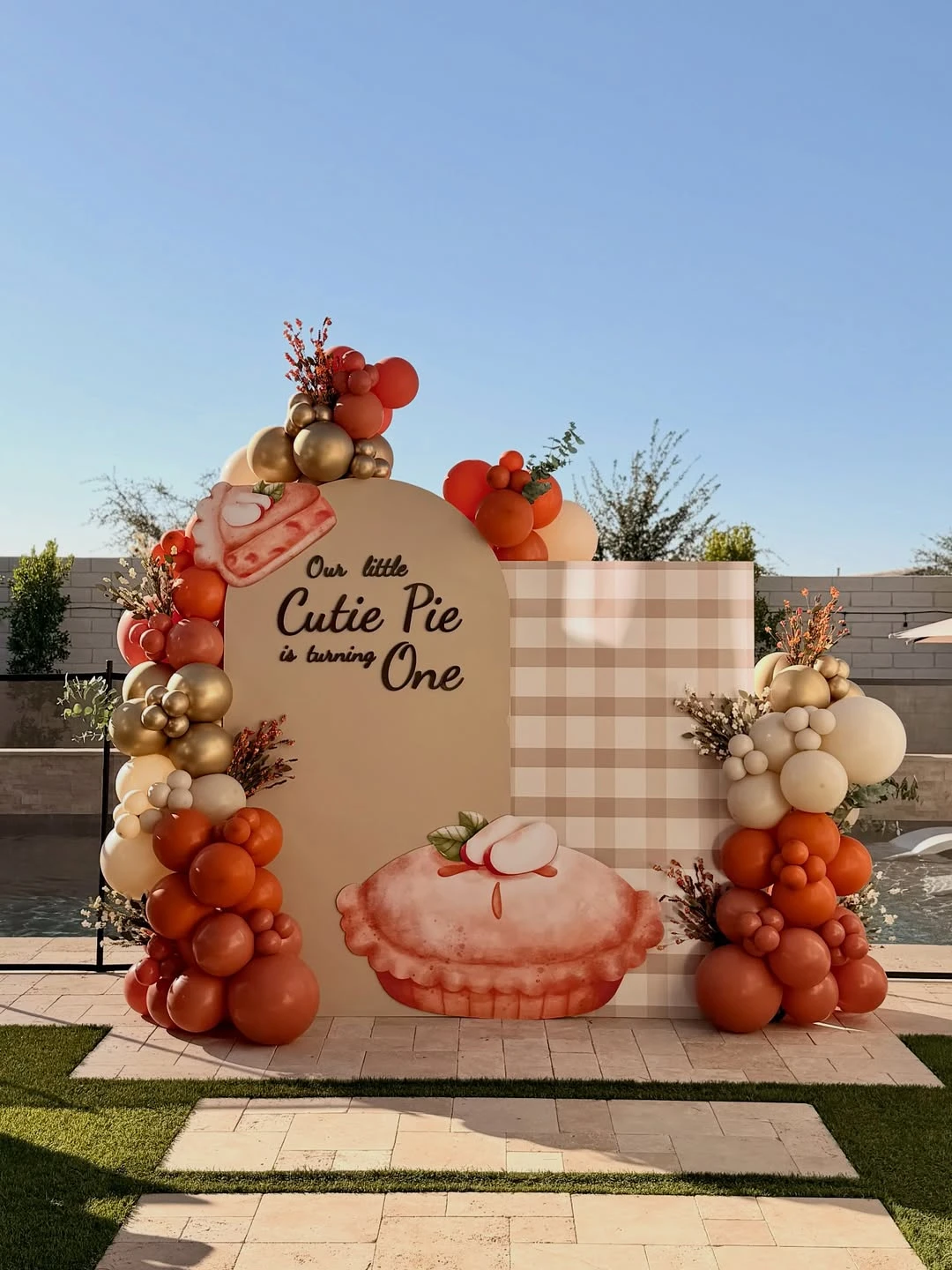 Little Cutie Pie Theme fall birthday party ideas